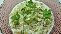 Диетическая карточка «Салат из вешенок» участников 3-го сезона специального проекта «Я худею!» телеканала НТВ Маленькая фотография блюда по рецепту «Салат из вешенок»